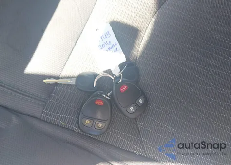 2016 Chevrolet Traverse Ls из США, поврежденный, VIN 1GNKRFEDXGJ107615